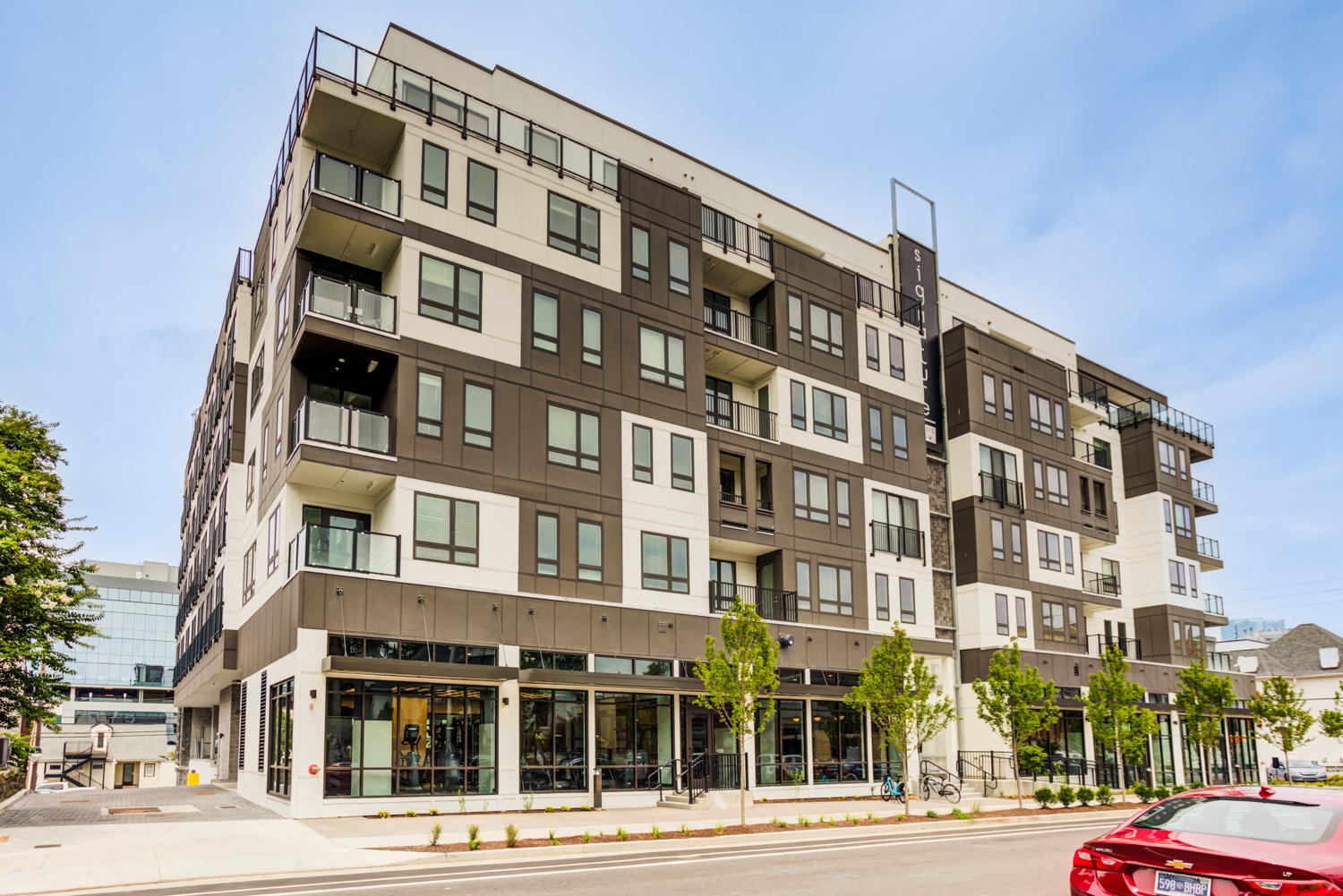 Signature Music Row Nashville Apartments Community Building Exterior